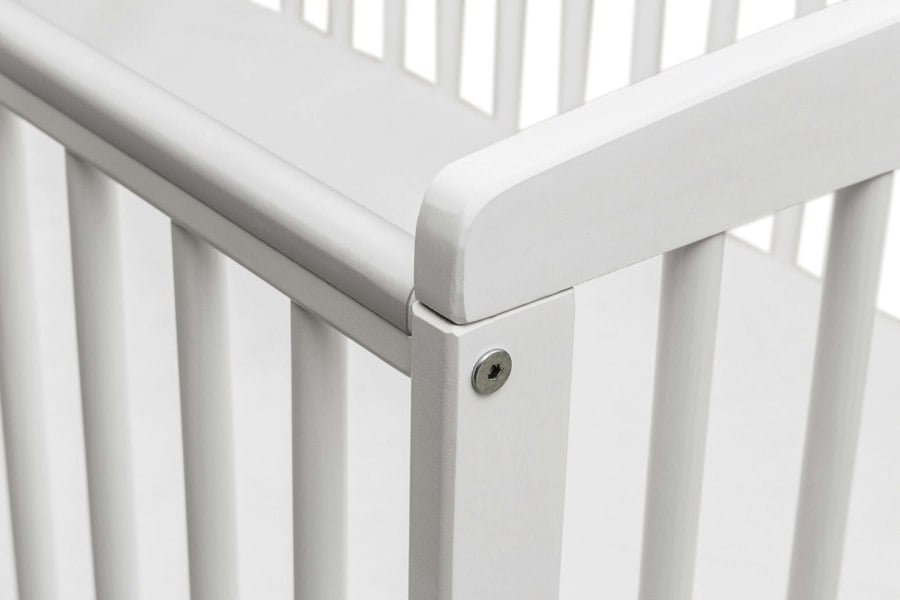 Kinder Valley Sydney Cot White with Spring Mattress