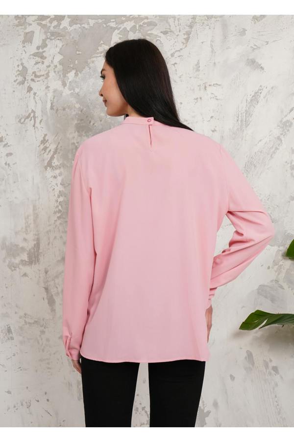 Hoxton Gal Oversized Long Sleeves Brooch Detailed Blouse in Pink
