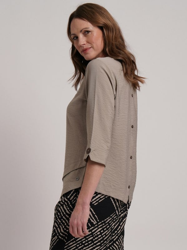 VIZ-A-VIZ Button Back Detail Top
