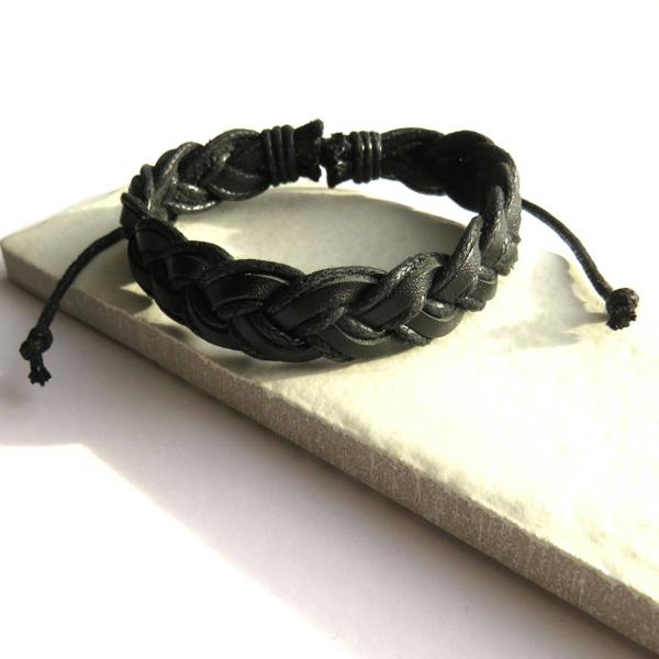 Aye Do Gifts Men's Black Pleated Real Leather Bracelet
