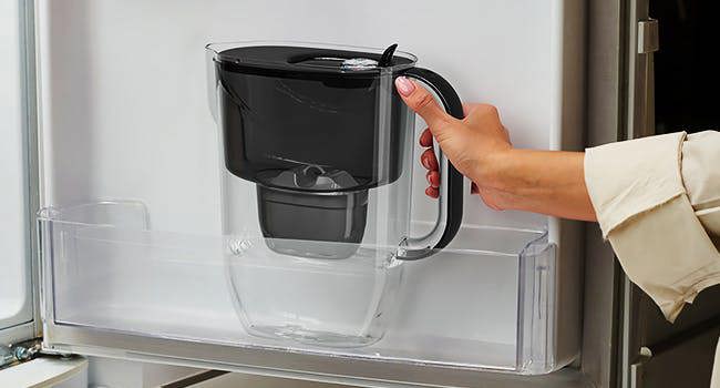 AQUAPHOR 3.2L Fresh Black with 1 x 200 litre Maxfor+ Filter