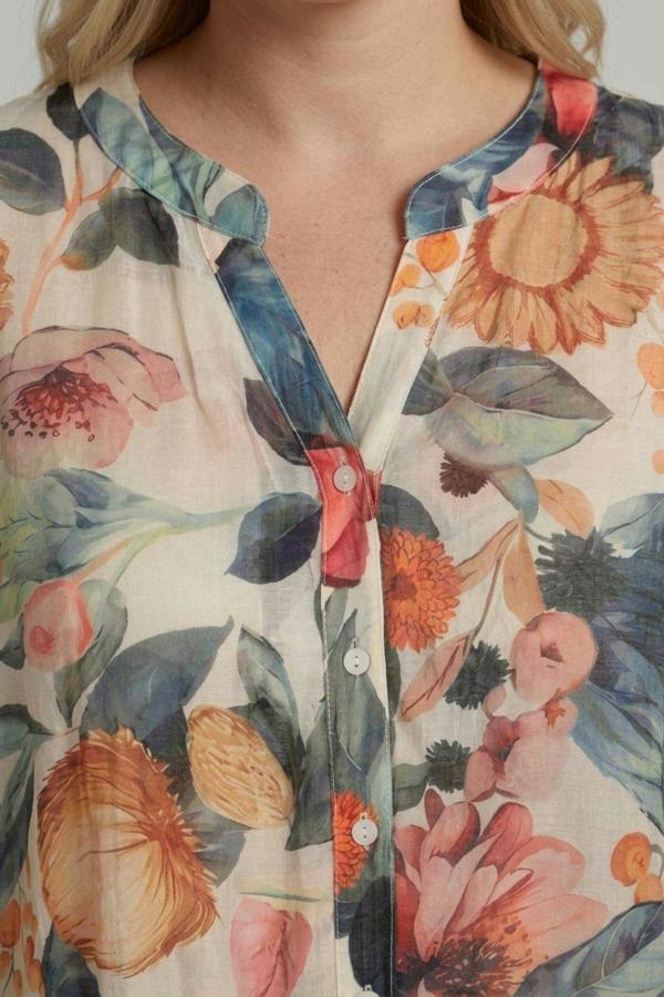 Blue | Curve Abstract Floral Curved Hem Blouse