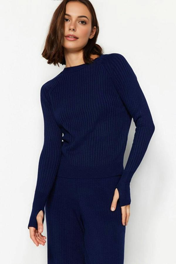 WOVCOR 2-Piece Basic Knit Set with Finger Detail