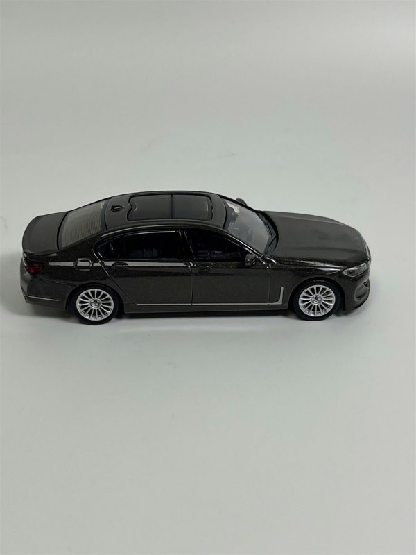 Mini GT BMW Alpina B7 xDrive Dravit Grey Metallic LHD 1:64 Scale Mini GT MGT00619L