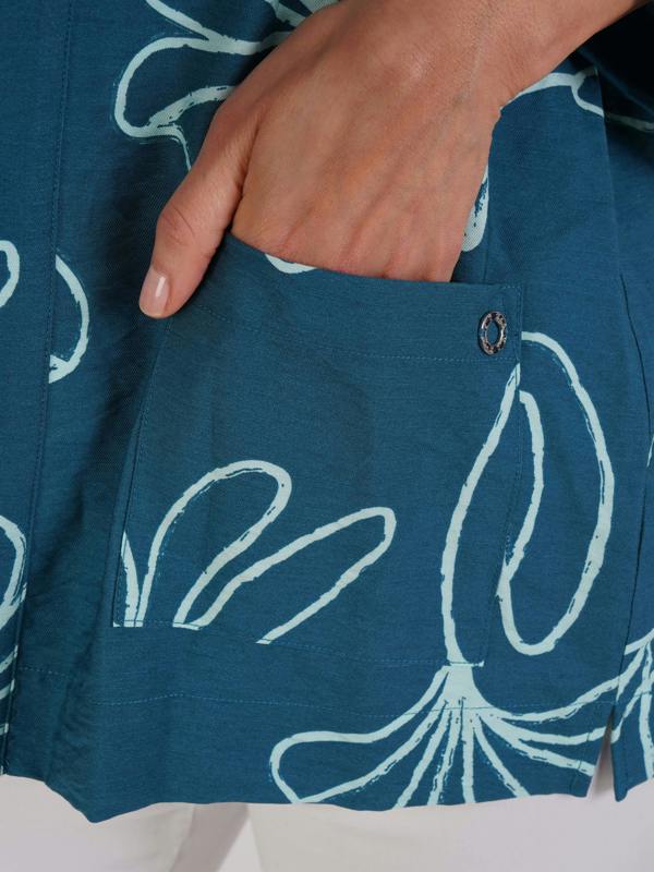 VIZ-A-VIZ Floral Print Lightweight Jacket