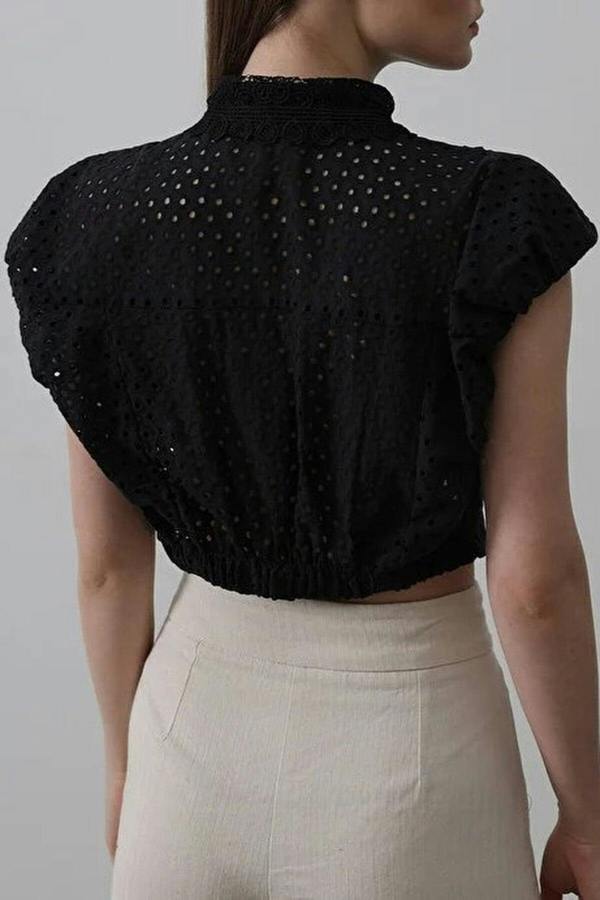 WOVCOR 100% Cotton Embroidered Sleeveless Crop Shirt