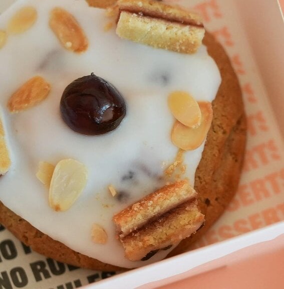 Pleese Cherry Bakewell Cookie