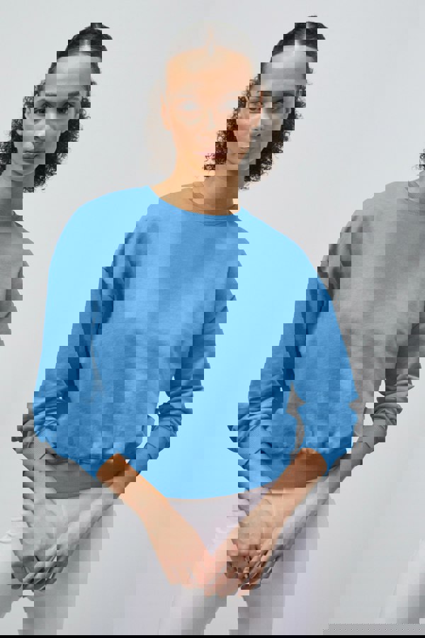 ENORSIA Ribbed Hem Cropped Sweatshirt