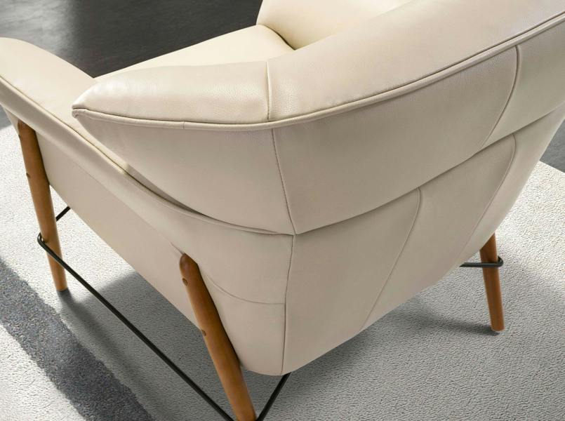Angel Cerdá Sand Leather Armchair 5129