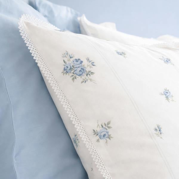 Bianca Vintage Rosebud Lace 200 Thread Count Cotton Reversible Duvet Cover Set Blue