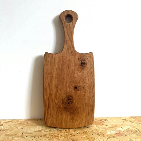 Giraffes & Craftz Solid Oak paddle - Handmade French Oak Cheese and Food Board