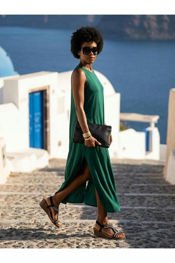 Violet Beaded Lattice Wedge Sandals - Black