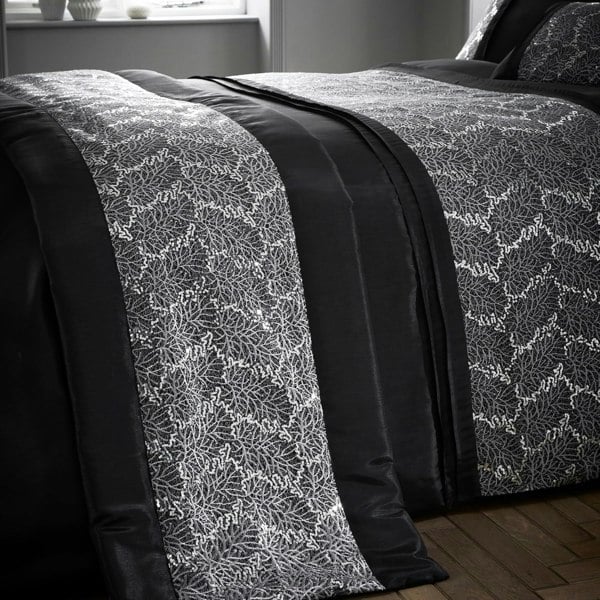 Portfolio Home Rouen Quilted Bed Runner