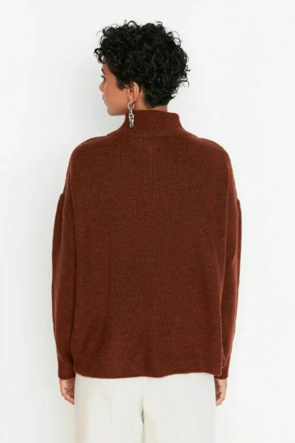 Hoxton Gal Soft-Textured Zip-Up Knit Sweater