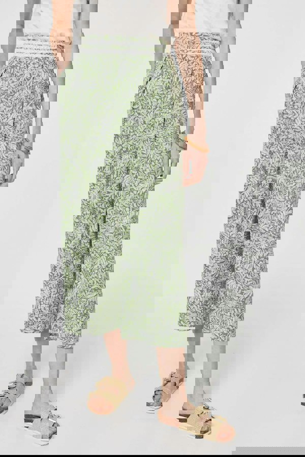 Green | Leaf Print Pleat-Front Wide Leg Culottes