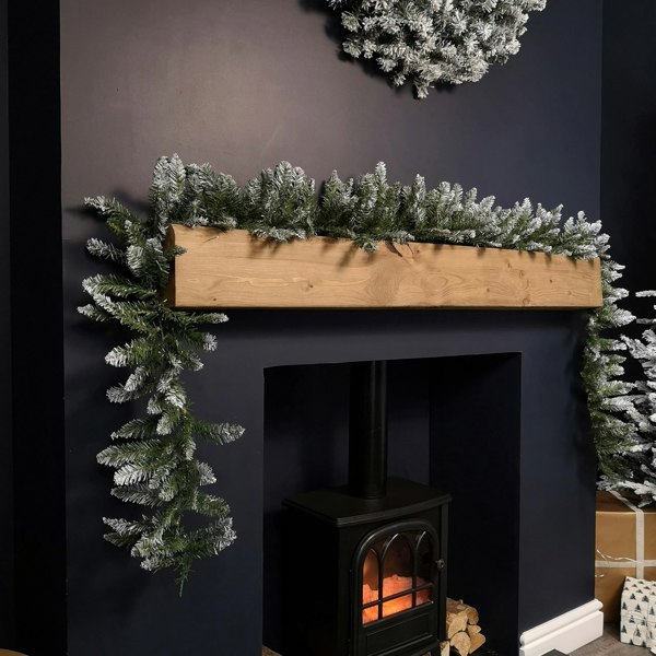 Samuel Alexander 2.7m x 25cm Snow Tipped Plain Christmas Garland with 200 Tips