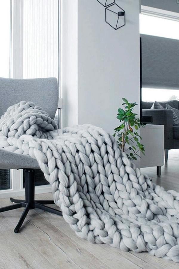 100x120cm Chunky Knit Blanket Throw Stretchy Sofa or Bed Throw with Twisted Design