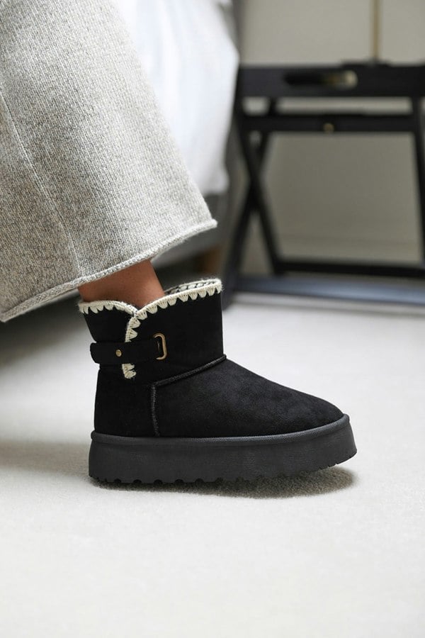 Where's That From Calla Flatform Fur Lining Ankle Boot With Velcro Fastening In Black Suede