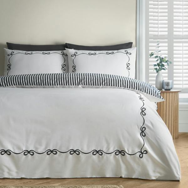 Catherine Lansfield Bow Embroidery Duvet Cover Set Cream / Black