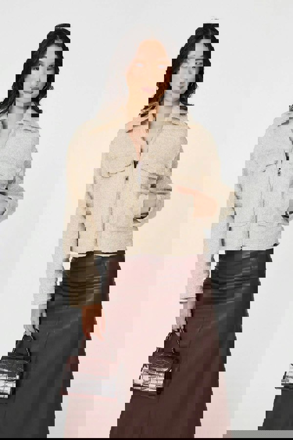 Beige | Collared Pocket Front Cropped Jacket
