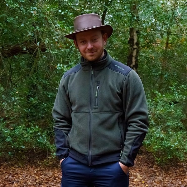 men wearing wombat green outdoor fleece