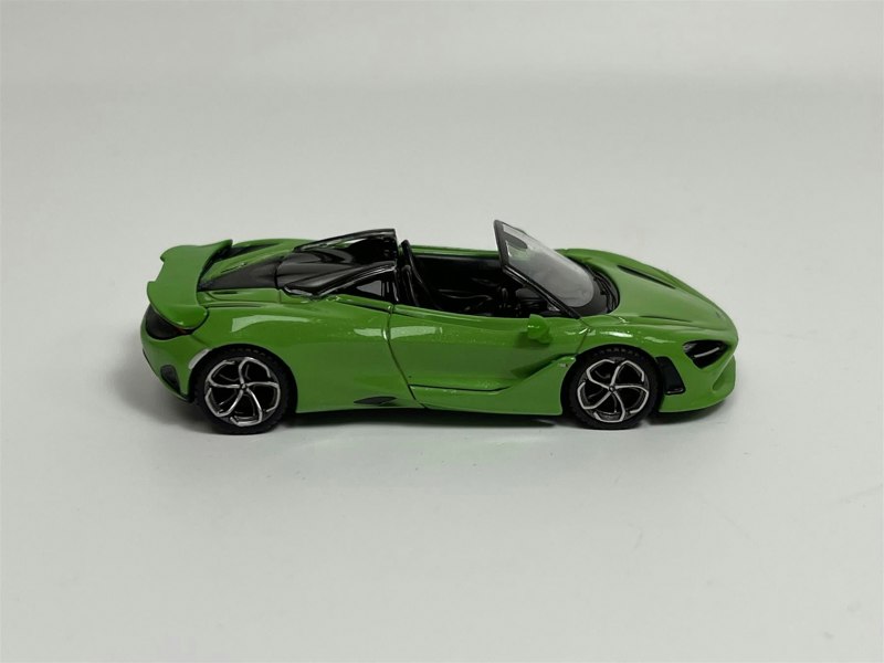 Mini GT McLaren 750S Spider Mantis Green RHD 1:64 Scale MGT00783R