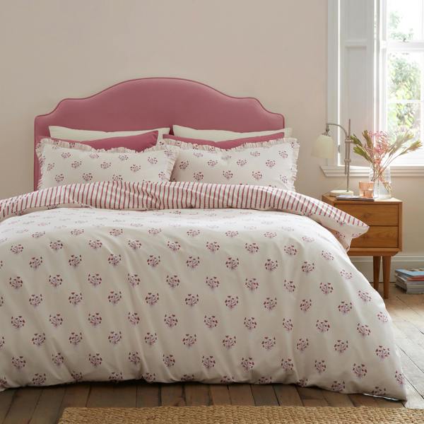 Emily Bond Hand Gathered Posy Cotton Reversible Duvet Cover Set Cream / Red
