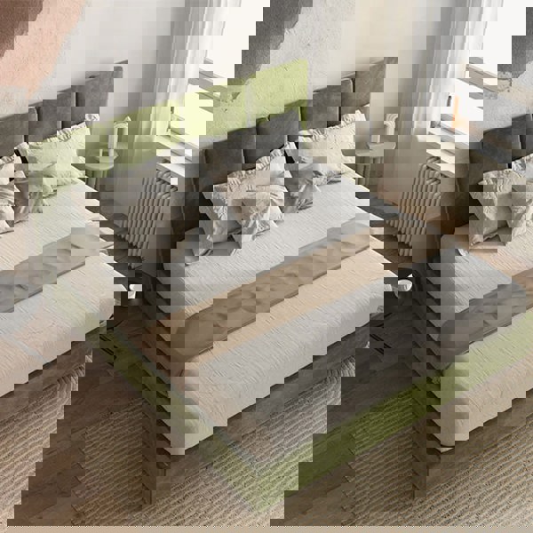 Laura King Size Bed, Velvet-Weilai Concept-Weilai Concept