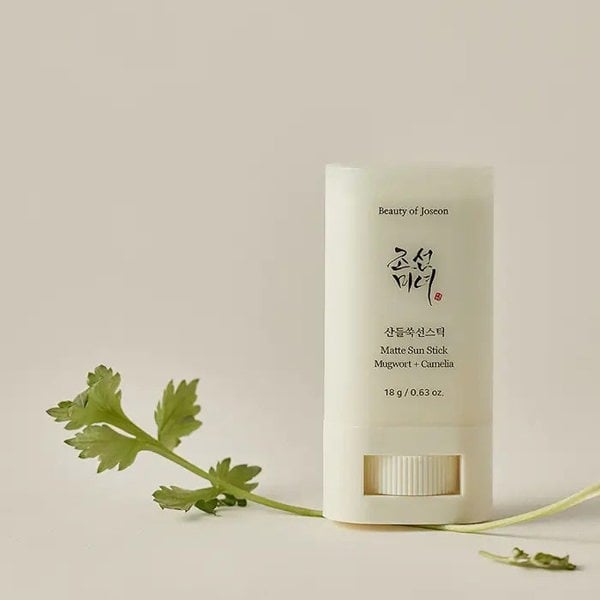 BEAUTY OF JOSEON Matte Sun Stick : Mugwort + Camelia SPF50+ PA++++ 18g