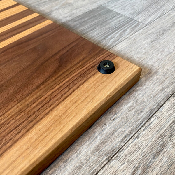 Giraffes & Craftz Black Walnut & Oak Cutting Board - Layered Handmade Wooden Chopping Board with Non-Slip Feet