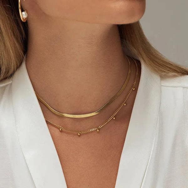 Elk & Bloom Flat Herringbone Chain 14K Gold Choker Necklace