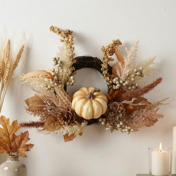 Garden Greatness Neutral Autumn Pumpkin Mini Wreath