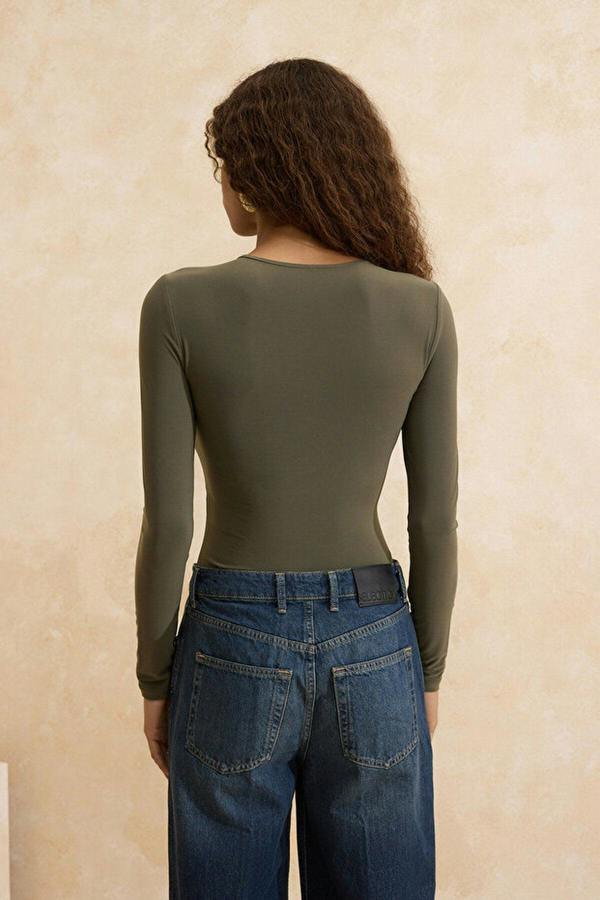 WOVCOR Accessory Detailed Ruched Party Bodysuit