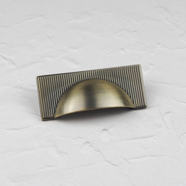 Handle & Home Antique Brushed Brass Ribbed Detailing Handles and Coordinating Knobs