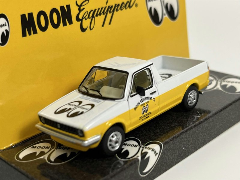 Tarmac Volkswagen Caddy Moon Equipped 1:64 Scale Tarmac Works Schuco T64S013ME1