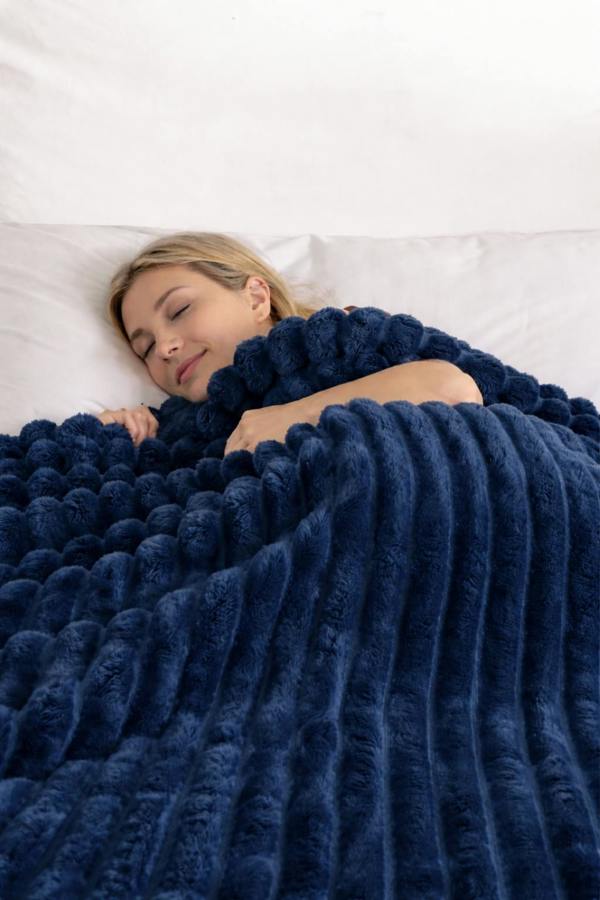 Dyzi Supersoft Ribbed Fleece ThroBlanket for Couch & Bed – Cozy Jacquard Home Blanket