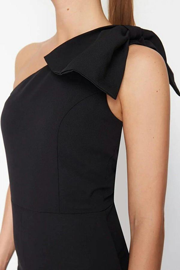 WOVCOR Bow Detailed One-Sleeve Woven Jumpsuit