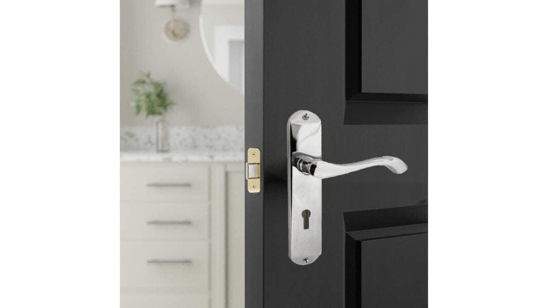 EDH Door Hardware Cadenza Door Handles on Backplate Chrome Scroll Lock Handle
