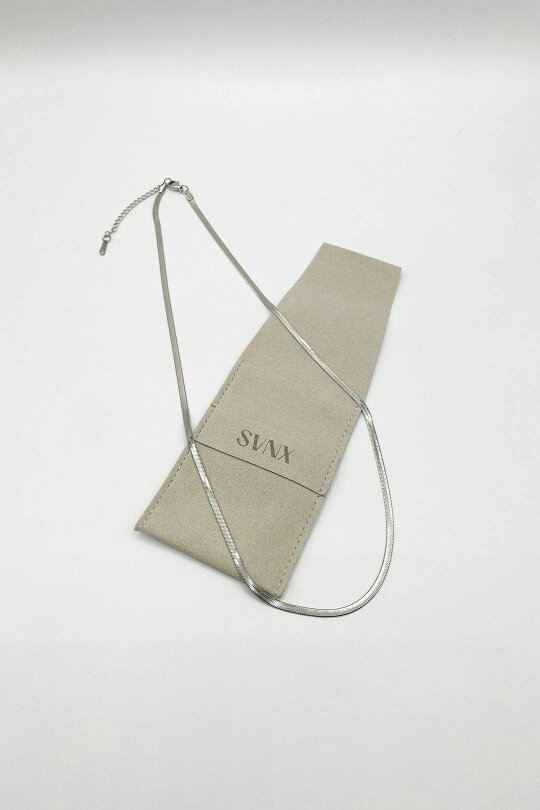 SVNX Slim Snake Chain Necklace in Silver