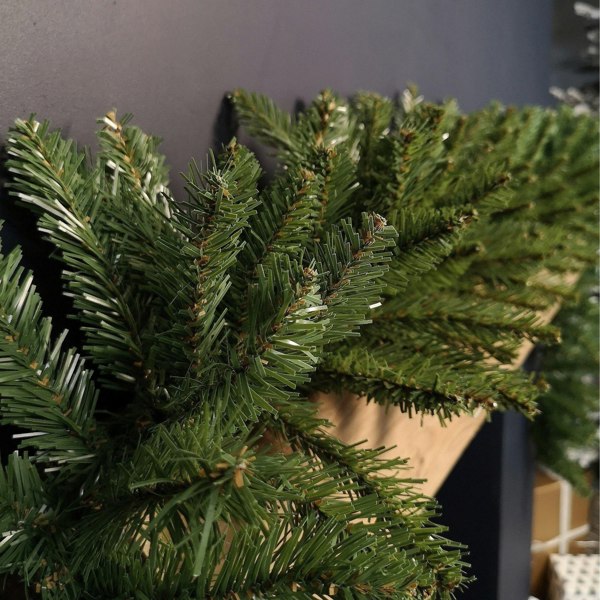 Samuel Alexander 2.7m x 30cm Plain Green Christmas Garland with 260 Bullet Tips