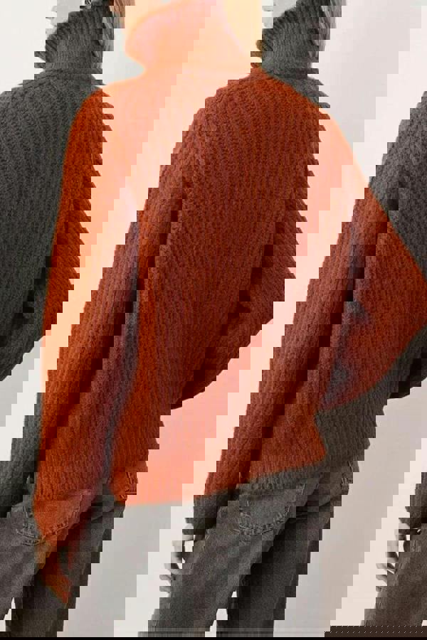 WOVCOR Soft-Textured Oversize Knit Cardigan with Zipper Detail