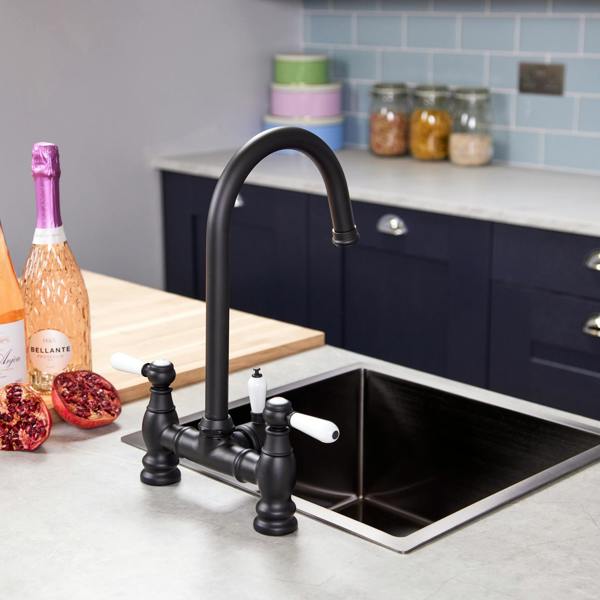 Flode klas | Traditional Bridge Style 3 in 1 Instant Boiling Tap | White Ceramic Levers | Matt Black Finish