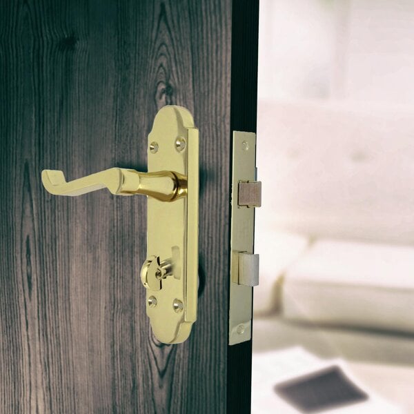 EDH Door Hardware Brass Finish Epsom Victorian Scroll on Shaped Back Plate Lock Door Handle