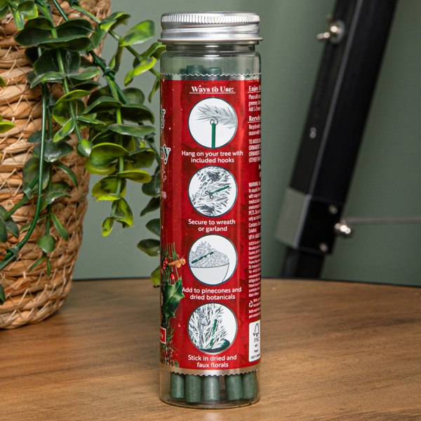 Samuel Alexander 25g Snowberry Pine Scented Christmas Scentsicles with 6 Hanging Hooks