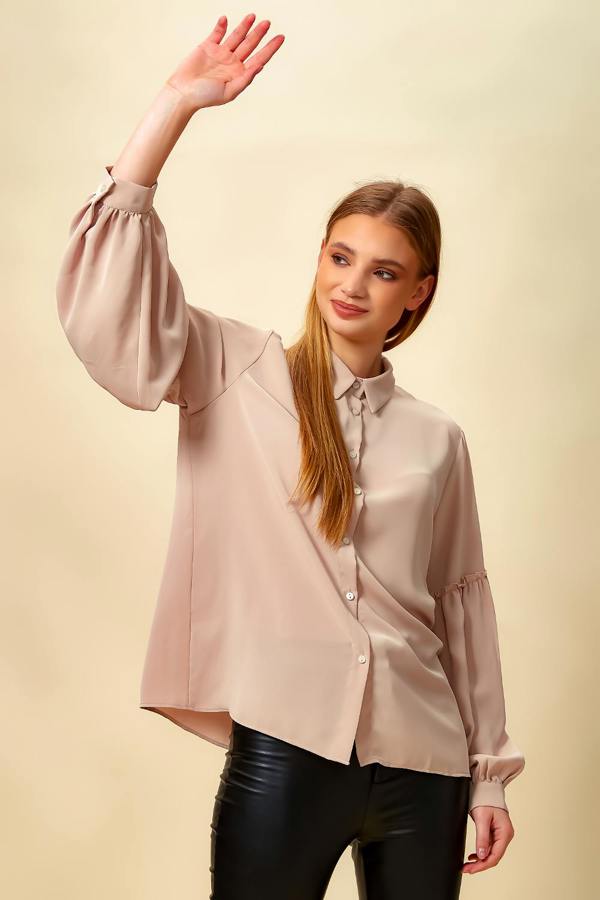 Hoxton Gal Patchwork Sleeves Shirt in Light Pink