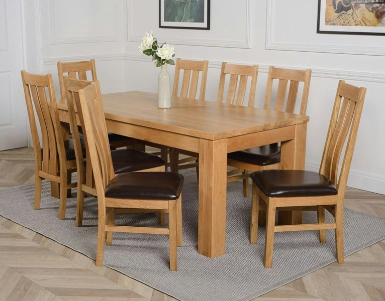 That's Furniture Dakota Large Oak Dining Table with Princeton Oak Chairs