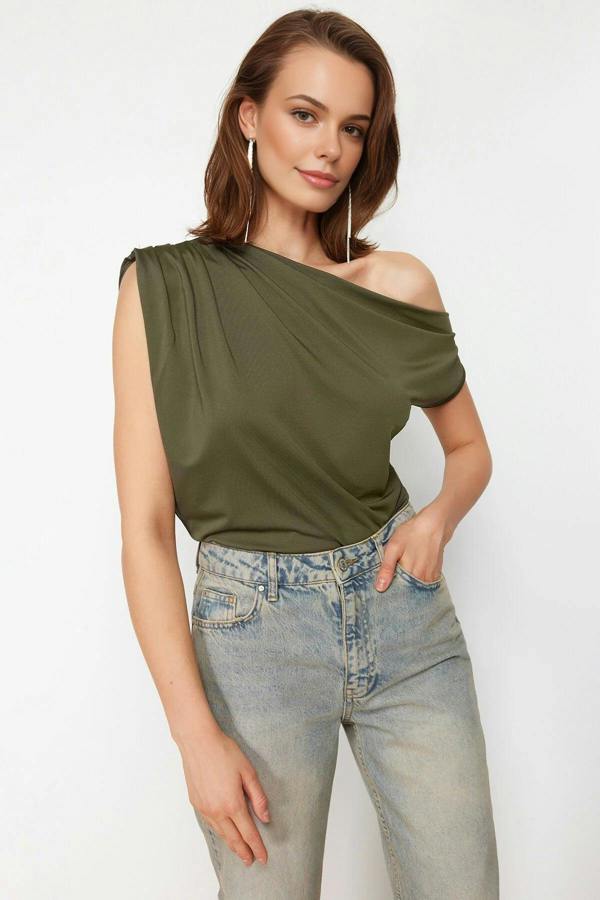 WOVCOR Asymmetrical Collar Knit Blouse