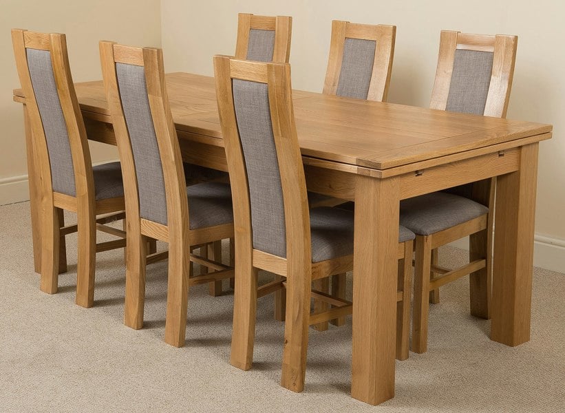 That's Furniture Richmond Large Oak Extending Dining Table with Stanford Oak Chairs