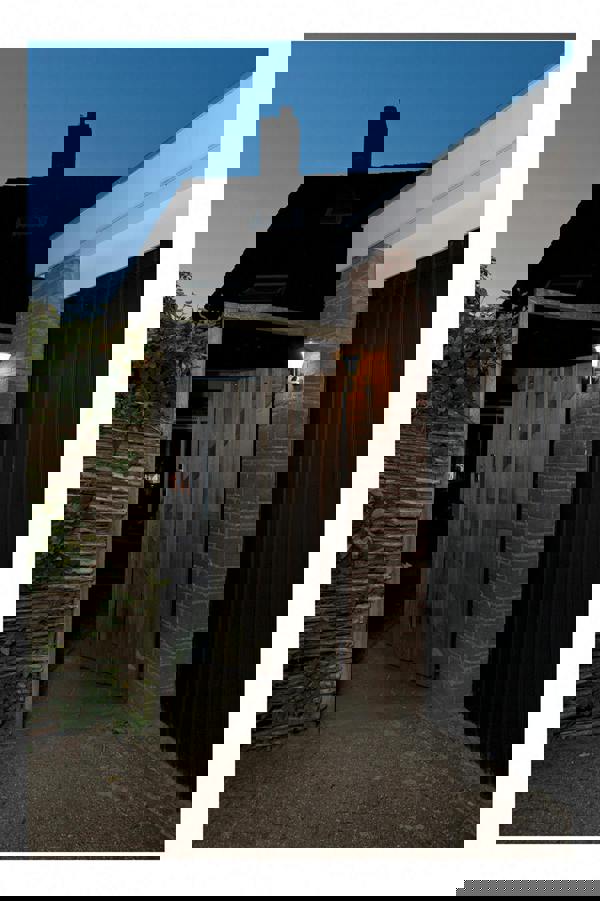 Luxform Calais Solar LED Wall Light With PIR