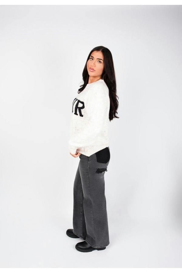 Zenya Fluffy Knit Oversized Jumper With Amour Slogan Detail - Orange